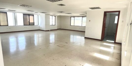 Oficina 801 en arriendo edificio Centro Ejecutivo